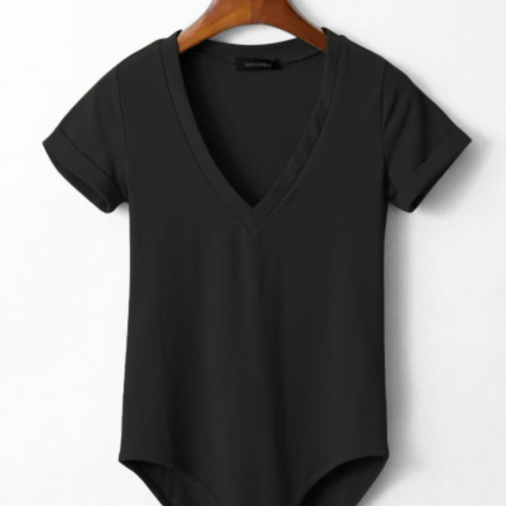 💋The Vneck Tee Bodysuit - Picture 2 of 5